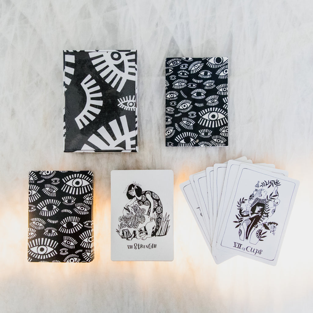 Many Queens Tarot