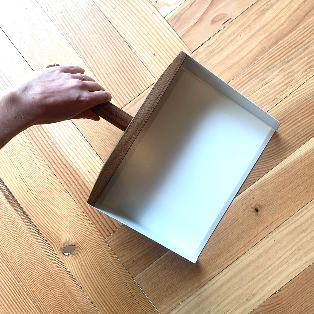 Dust Pan in Walnut