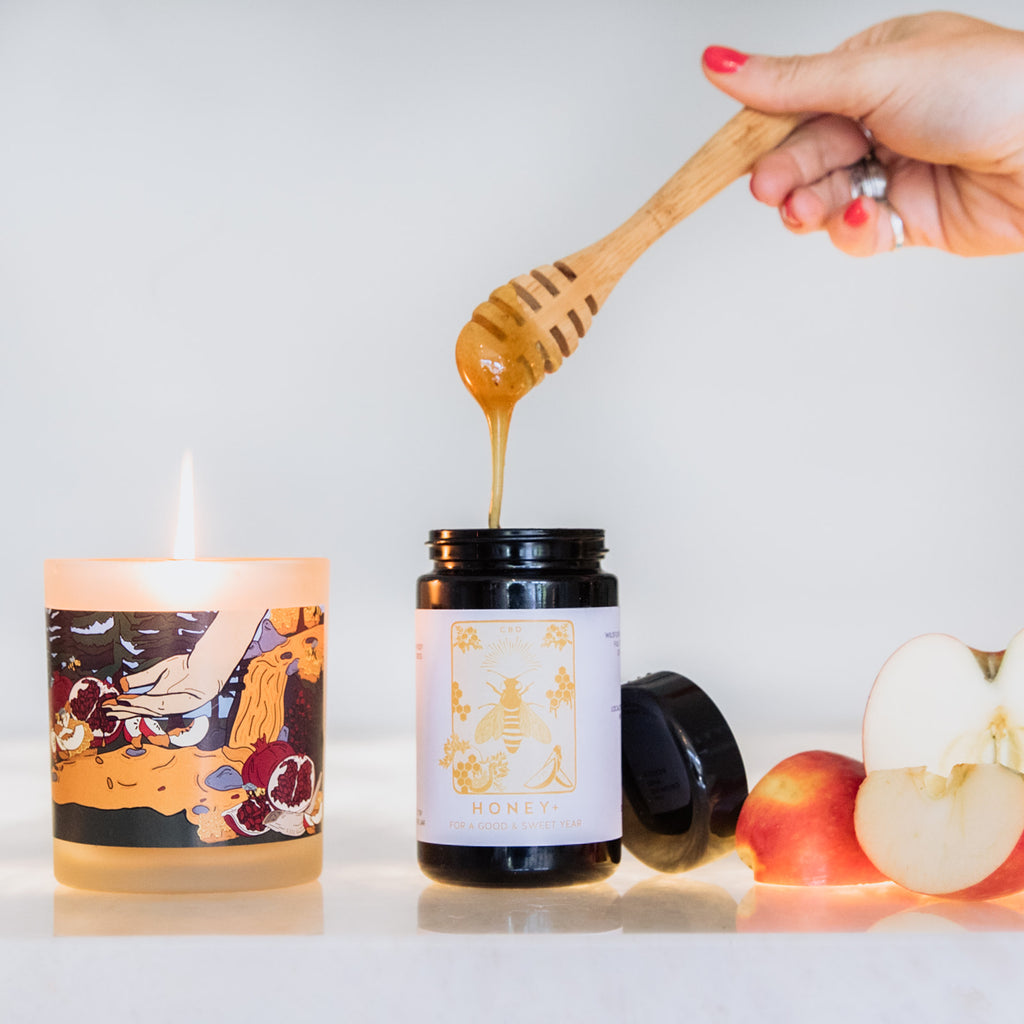The Good & Sweet Year Bundle: Beeswax Candle + Honey